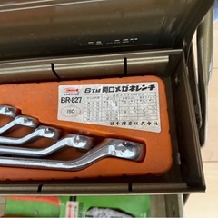 Lobster ツールボックス　工具箱　工具あり　錆ありの画像