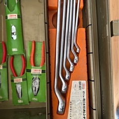 Lobster ツールボックス　工具箱　工具あり　錆ありの画像