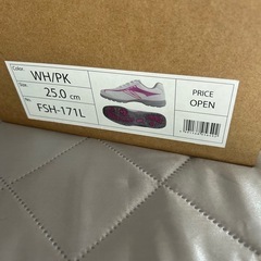 レディースゴルフシューズの画像