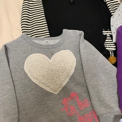 子供服　サイズ100㎝　女の子　トップストレーナー５点　サイズ　まとめ売り　おまけボトムス３点ありの画像