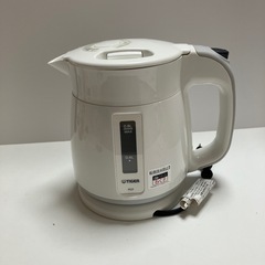 【美品】タイガー　電気ケトル　PCF-G080 ホワイト　2017年製