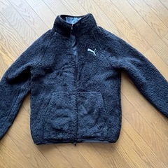 プーマジャンパーの画像