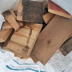バーベキュー用の木材