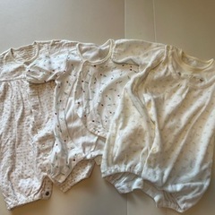 ベビー服10着(ミルクのシミあり) 50-60 の画像