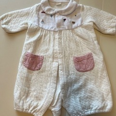 ベビー服10着(ミルクのシミあり) 50-60 の画像