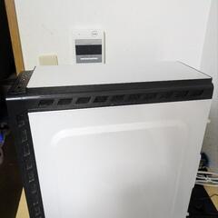 PCケース白の画像