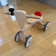 木製　三輪車