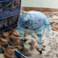 無料　ジャンク品　音に反応して歩くロボット　メデューサネオ（動き...