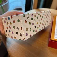 チョコレートの箱　2個の画像
