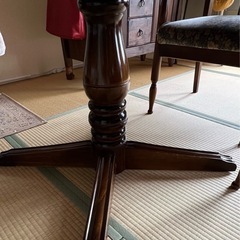 カリモクダイニングテーブルのみの画像
