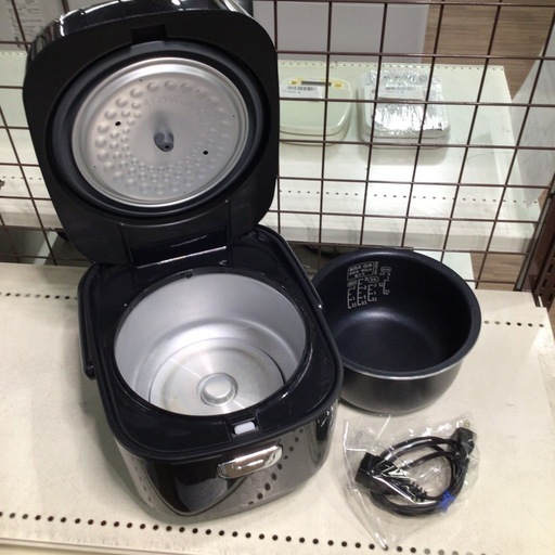 炊飯器 アイリスオーヤマ RC-ME30-B 2022年製 3合炊き