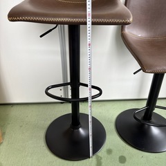 お引渡し決定！♪491 昇降式カウンターチェア 2個セット バーチェア  ハイチェア カフェチェア モダンチェア アイランドチェア  足置きあり 高さ調節レバー付き 背もたれあり レザー調 ブラウン オシャレ 回転式 オシャレチェアの画像
