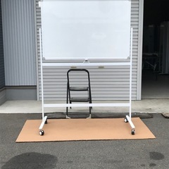 No.78 脚付きホワイトボードの画像
