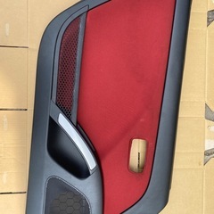 ダイハツ　コペン　ドア内張　赤の画像