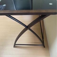 ニトリ　ガラステーブル　展示品　デザインテーブルの画像