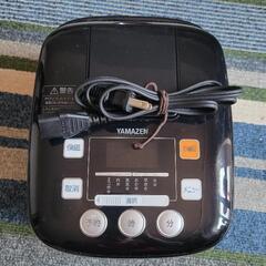 炊飯器　YAMAZEN　モデル: YJB-300　の画像