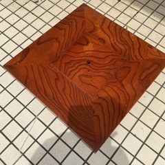 木製テーブル