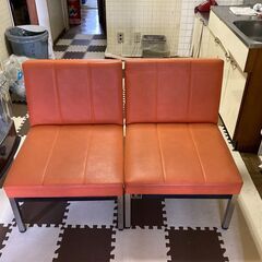 レトロ　70S ソファー　オレンジ　合皮　一人掛け2脚　名古屋市...