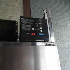 ［引取決定］値下げしました！ホシザキ/業務用冷凍庫/HF-63X/縦型2ドア冷凍庫504Lの画像