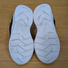 SKECHERS スニーカー 19cmの画像