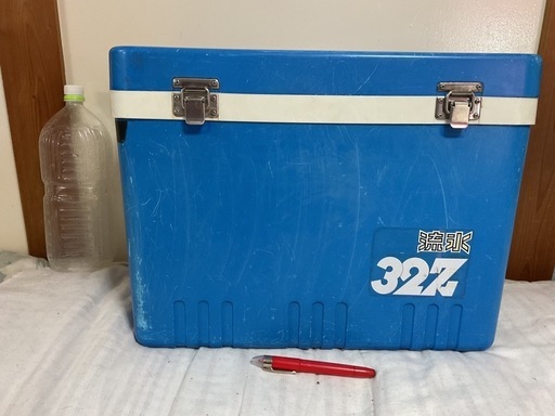 ☺️クーラーBOX 流氷32Z 29✖️49✖️38cm 青 ベルト無
