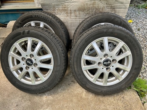 13インチ　タイヤ、ホイール付き4本セット