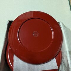 琉球漆器 (hikaru han) 宜野湾の食器《和皿》の中古あげます