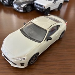 楽プラ　4台セット　完成品　GT-R CH-R ジムニー　86 の画像