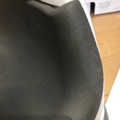 お話し中　インジェニュイティ　椅子にもつけられるベビーチェアの画像