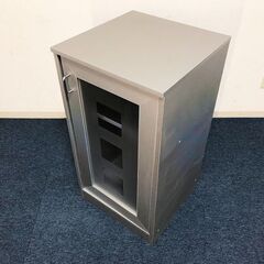 扉付き2段木製キャビネット 飾り棚 グレー 完成品カラーボックス 取っ手付き収納棚 サイドボードの画像