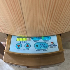 お櫃型寿司おにぎりロボットの画像