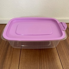 フライングタイガー食器　　タッパーなどの画像