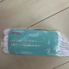 白い靴下の画像
