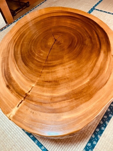 最終値下げ！自然形状の座卓　昭和レトロ　アンティーク　一枚板　座卓　ローテーブル 最終値下げ！自然形状の座卓 昭和レトロ アンティーク 一枚板 座卓 ロー