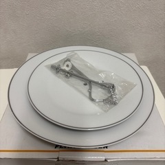 ケーキプレート 2段 FLYING TIGERの画像