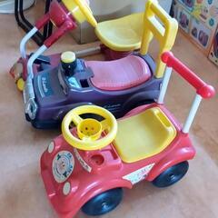 子供の乗り物の画像