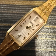 CITIZEN 海外仕様 SHIPS 6Pダイヤ ゴールドブレス 腕時計の画像