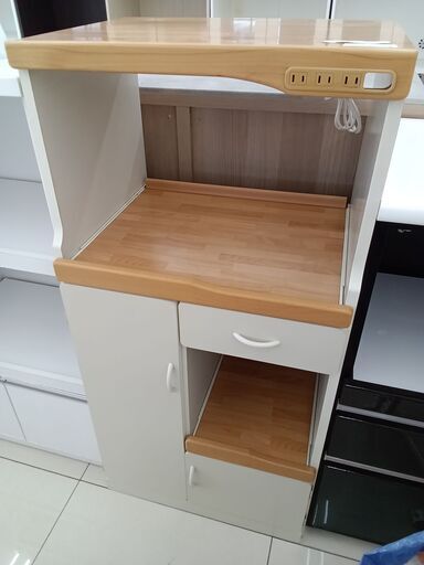 ☆ジモティ割あり☆ レンジ台 ベージュ H121.5×D46×W59 クリーニング 