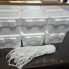 取っ手付き発泡スチロールBOXの画像