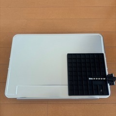 『未使用』折りたたみ式ノートパソコン用テーブル　LAPTOP TABLE
の画像