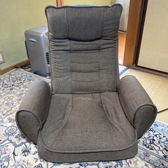 肘付き座椅子　ブラウン　BROWN
