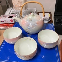 ☆値下げ☆W2505-389 有田焼 茶器セット 湯のみ2個不足 未使用品 保管時の汚れ有りの画像