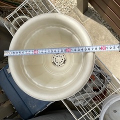 【6月末までに処分します！】可愛いプランターの画像