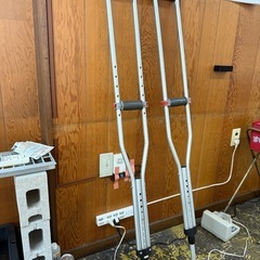 きれいな松葉杖