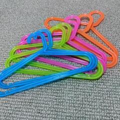 イケア　キッズハンガー