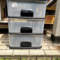 衣装ケース３段