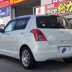 🚗分割OK♬   スイフト(*´▽｀*)走りの楽しいコンパクトカー🚗の画像