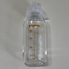 ピジョン 母乳実感 産院用 哺乳瓶2本セット（1本未開封、1本開封＆消毒のみ）の画像
