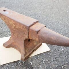 アンビル　大型　ツノ付き金床　蜂の巣　ハチノス　たたき台　鍛冶屋...