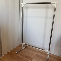 ハンガーラック